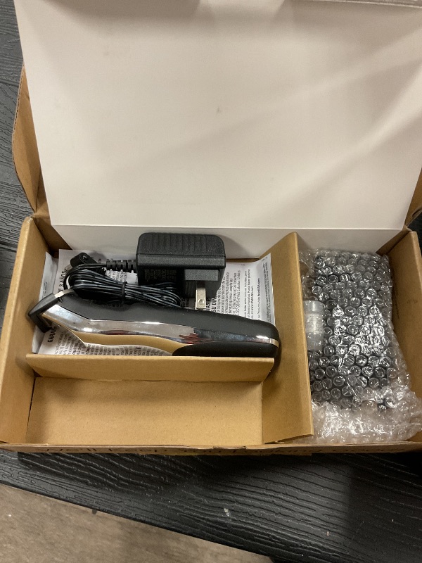 Photo 1 of Wahl Groomsman Rechargeable Beard Trimmer kit for Mustaches, Nose Hair, and Light Detailing and Grooming with Bonus Wet/Dry Battery Nose Trimmer – Model 5622v