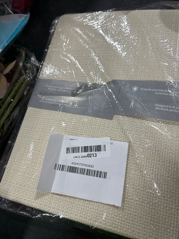 Photo 1 of iPAPA Compatible with MacBook Pro 14 inch Case 2025 2024 2023 2022 2021 M4 M3 M2 M1 A3112 A3185 A3401 A2918 A2992 A2779 A2442, Elegant Woven Leather Plastic Hard Shell Case + Keyboard Cover, Beige