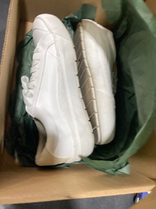 Photo 1 of Dr. Scholl's Shoes Womens Time Off Sneaker White Smooth 7.5 W