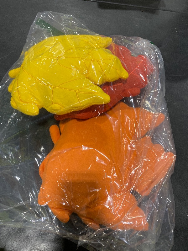 Photo 1 of FairySandy 3 Pcs Fall Throw Pillows Maple Leaf Pillow Fall Autumn Maple Shaped Pillows 3D Leaves Decorative Soft Plush Pillow Cushion for Home Bedroom Thanksgiving Party Living Room Couch Sofa Car