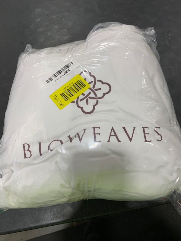 Photo 1 of BIOWEAVES 100% Organic Cotton Sheets, 300 Thread Count 4-Piece GOTS Certified Bed Sheet Set Fits Mattress Upto 17" Deep Pocket, Soft & Silky Sateen Weave (King, White)
