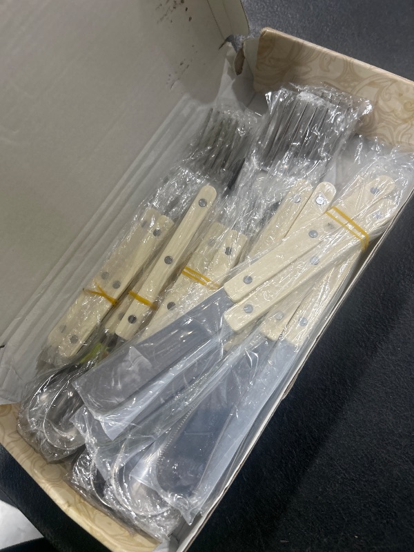 Photo 1 of FLATWARE SET