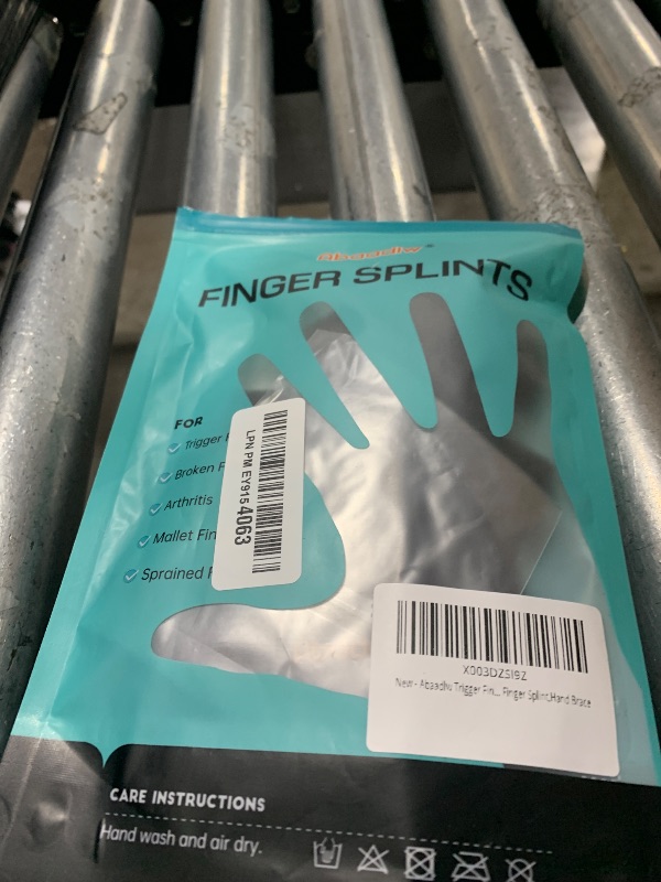 Photo 1 of Abaadlw  Finger Splint 2 Pcs, Adjustable Index Finger Splint, Finger Splint Middle Finger, Ring Finger Splint, Pinky Finger Splint,Hand Brace