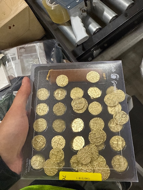 Photo 1 of Large Metal Pirate Coins - 100 Gold Treasure Coin Set, Metal Replica Spanish Doubloons for Pirate Party Decorations & Favors, Tokens, Toys, Cosplay - Pirate Treasure Chest, Size 7/8"