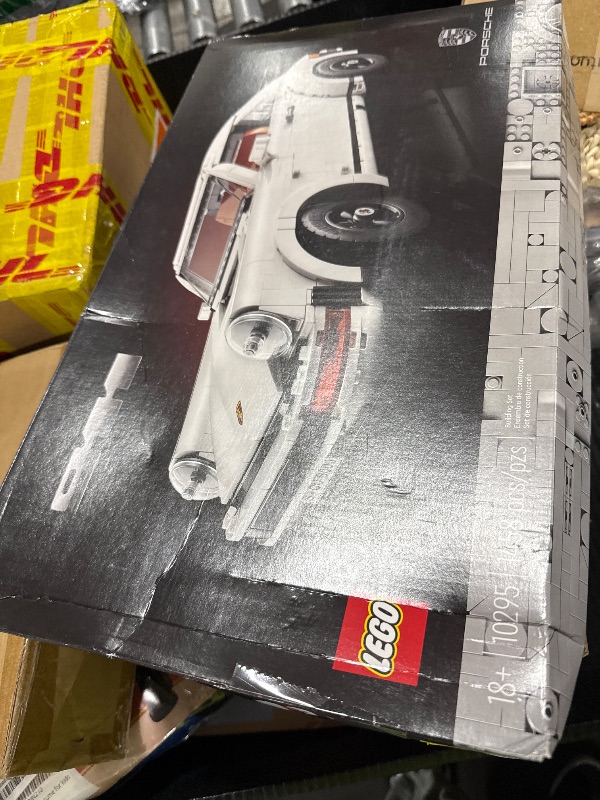 Photo 1 of lego icons porsche 911