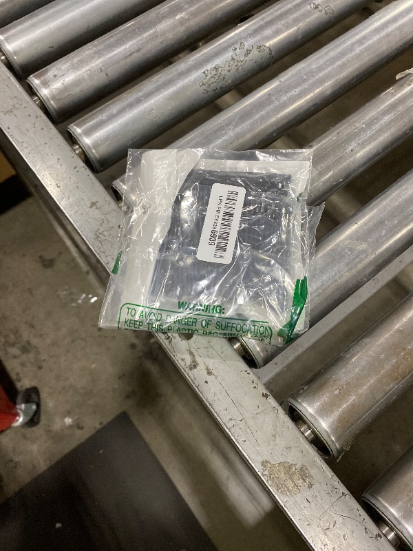 Photo 1 of 100 Pcs Lip Brushes Disposable Nail Polish Brushes Disposable Lip Brushes Lip Wand Disposable Applicators Lipstick Lip Gloss Wands Nail Polish Brush Multifunctional Makeup Brushes for Women