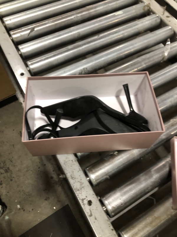 Photo 1 of Women's Heels Size 9