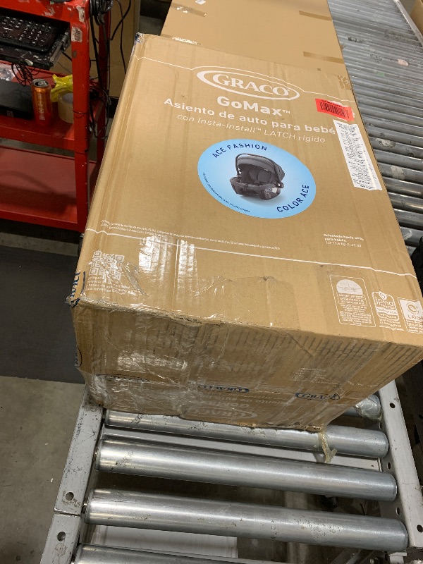 Photo 1 of Graco Gomax Infant Car Seat, Baseless Car Seat with Canopy, Rear Facing, Lightweight Carseat