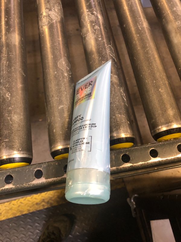 Photo 1 of L'Oreal Paris Clarify Sulfate Free Shampoo with Antioxidants, Clarifying Shampoo for Hard Water Exposure and Styling Build-up, EverPure, 6.8 Fl Oz