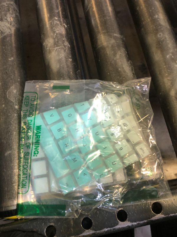 Photo 1 of Keyboard Cover for 2025 2024 2023 Dell Inspiron 15 3510 3520 3511 3515 3525 3530 3535 5510 5515 5518 15.6/2025 Dell 15 Laptop DC15250 DC15255 15.6 / Latitude 3520 15.6 Laptop Skin -Ombre Mint