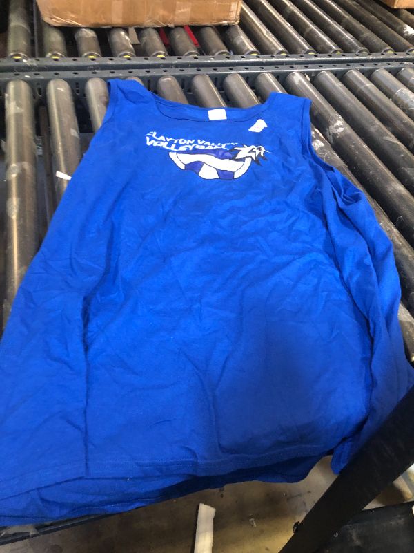 Photo 1 of LARGE TANK MENS