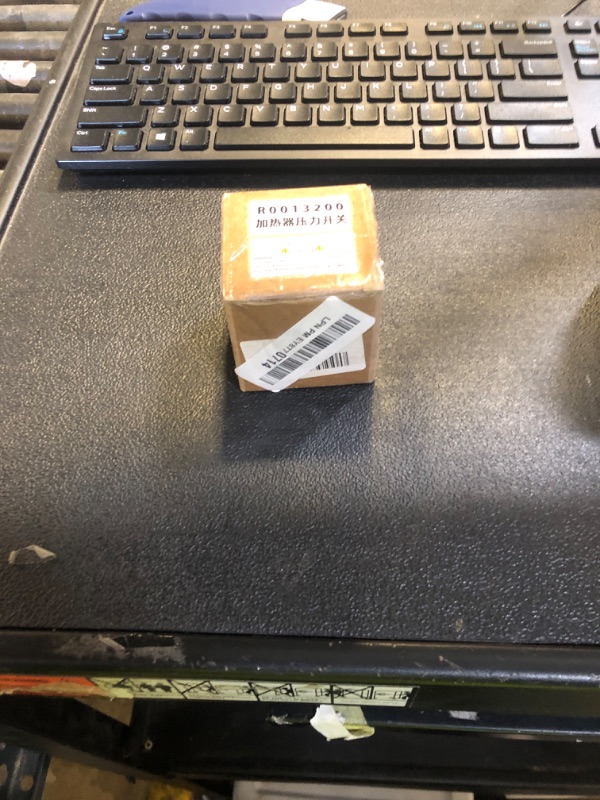 Photo 1 of R0013200 2PSI Air Pressure Switch for Jandy/Zodiac/Teledyne Laars LXi LRZ Pool Heater Pressure Switch