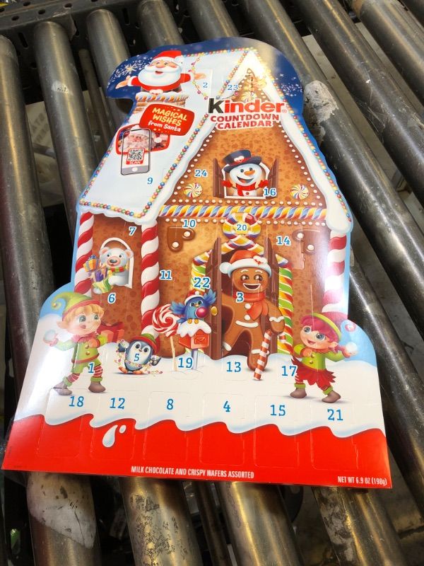 Photo 1 of Kinder Holiday 2025 Advent Calendar, 24 Individually Wrapped Pieces, Chocolatey Candy, 6.9 oz
