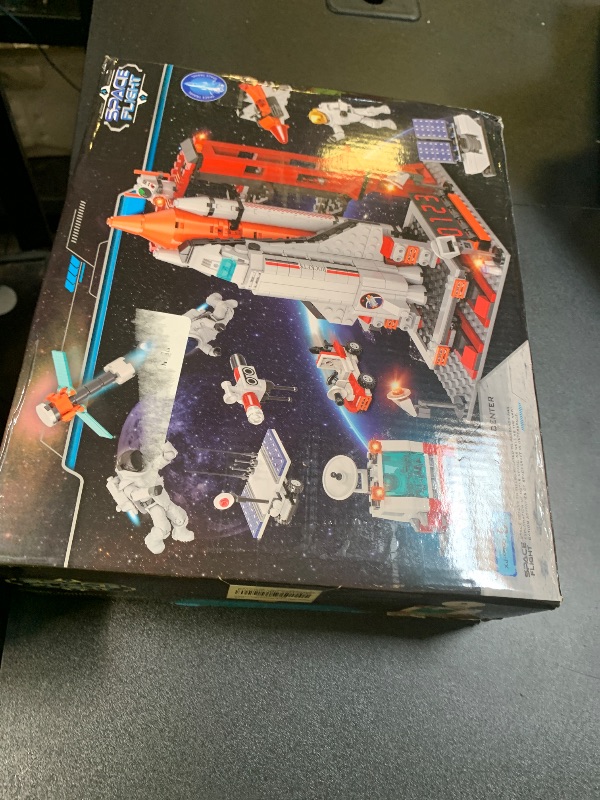 Photo 1 of HIEMAO Space Shuttle Exploration Rocket Launch Center Building Set, STEM Aerospace Rocket Building Toys for 6 7 8 9 10 11 12+ Kids Boys Girls, Best Gifts for Christmas Birthday (855Pcs)