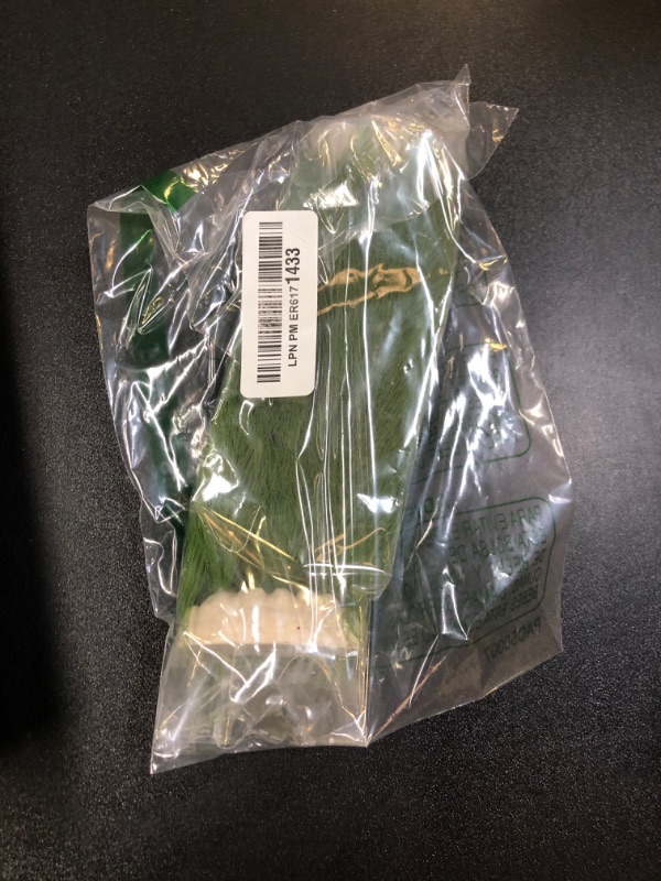 Photo 1 of M2cbridge Plastic Fish Tank Plants Soft Silk Water Grass Reptile Waterweed for Terrarium Simulate Aquatic and Aquarium Landscape(2pcs,8")