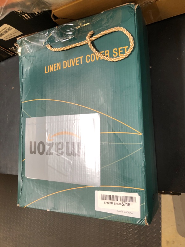 Photo 1 of Shilucheng 100% Linen Queen Duvet Cover Set, Luxury Pure Natural French Flax Linen Duvet Cover with Zipper Closure & Corner Ties, Cooling Breathable Comforter Cover 3 Piece (Linen)