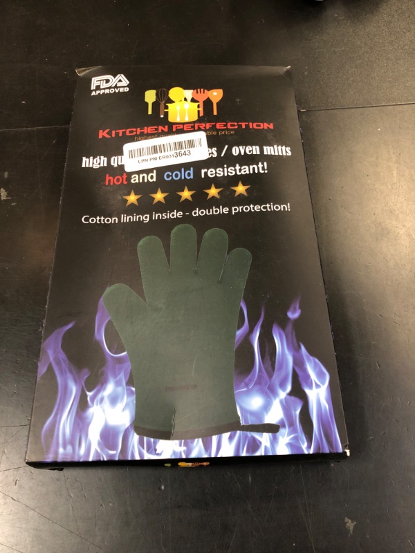 Photo 1 of KITCHEN PERFECTION XL Silicone Smoker Oven Gloves-Extreme Heat Resistant BBQ Gloves-Handle Hot Food Right on Your Grill Fryer&Pit|Waterproof Grilling Cooking Baking Mitts|Superior Value Set+3 Bonuses