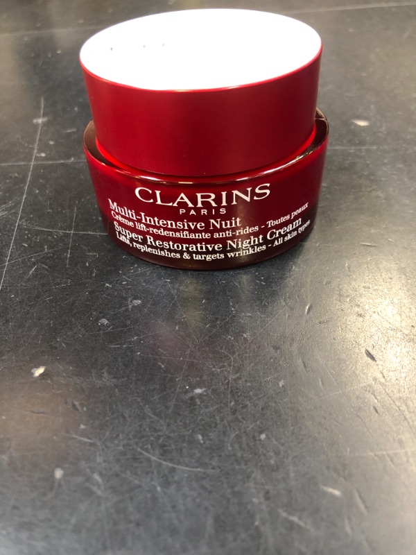 Photo 1 of CLARINS Super Restorative Day Cream, Broad Spectrum SPF 15 Sunscreen | Anti-Aging Moisturizer For Mature Skin Weakened By Hormonal Changes | Replenishes, Illuminates & Densifies Skin|Targets Wrinkles