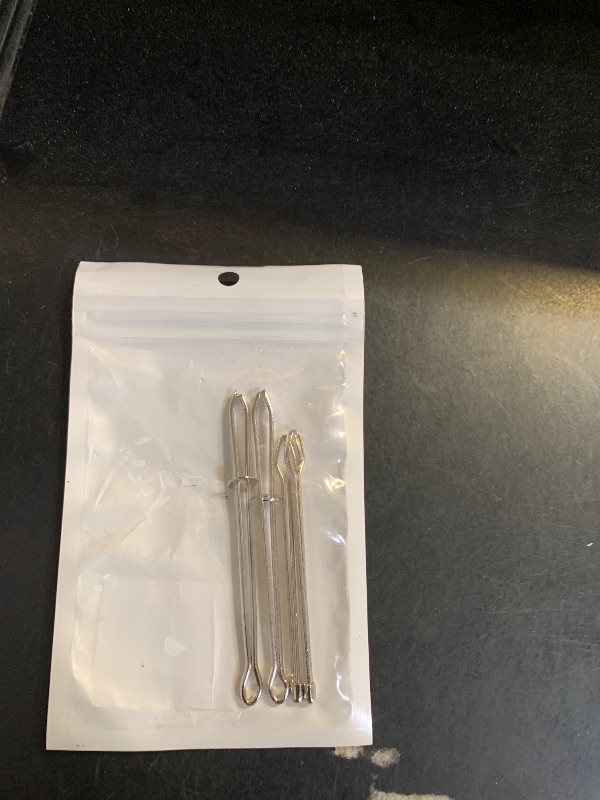 Photo 1 of 4 Pcs Bodkin Drawstring Threaders,Metal Drawstring Threader Tweezers Easy Quick Insert Drawstring DIY Rope Threader Clip Bodkin Sewing Tool for Sweatpants,Hoodies,Swim Trunks
