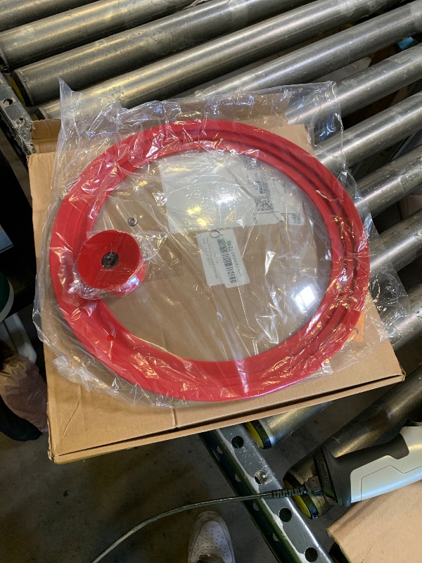Photo 1 of GLASS UNIVERSAL LID 