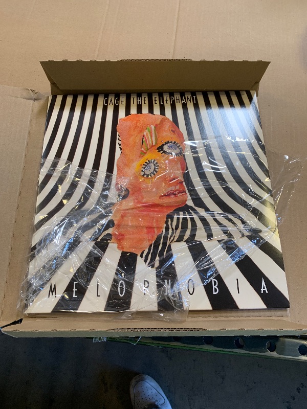 Photo 1 of CAGE THE ELEPHANT RECORD