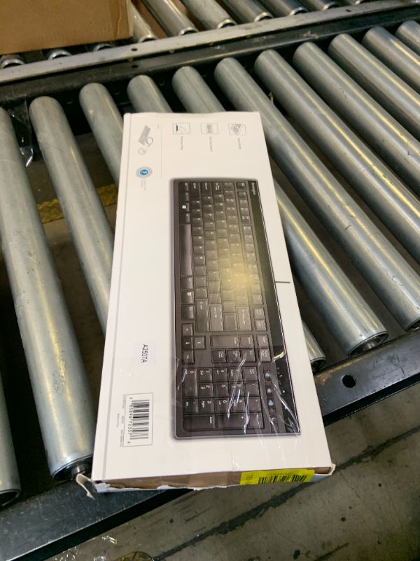 Photo 1 of Kensington K72357US Slim Type Keyboard