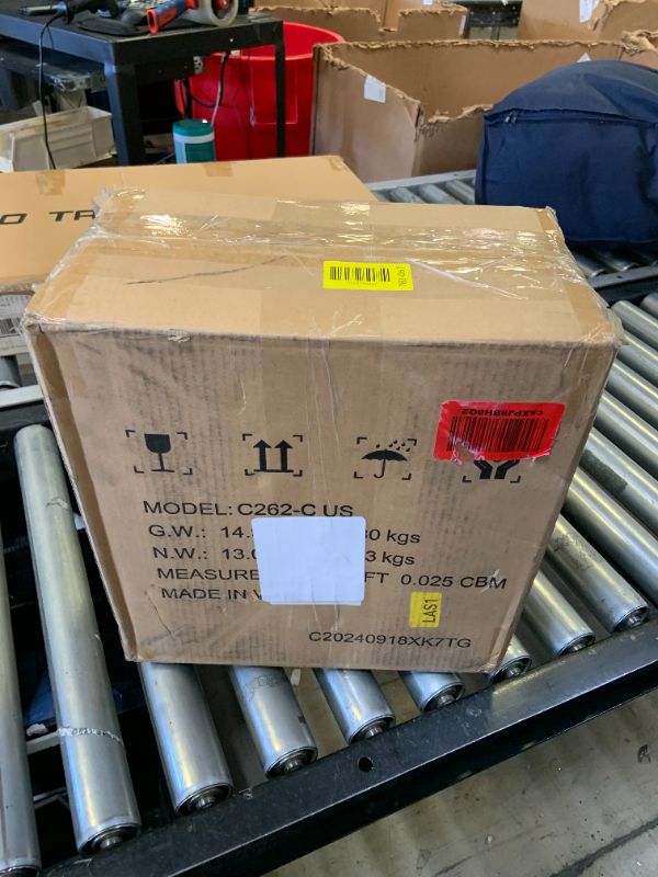 Photo 1 of amazon paper shredder