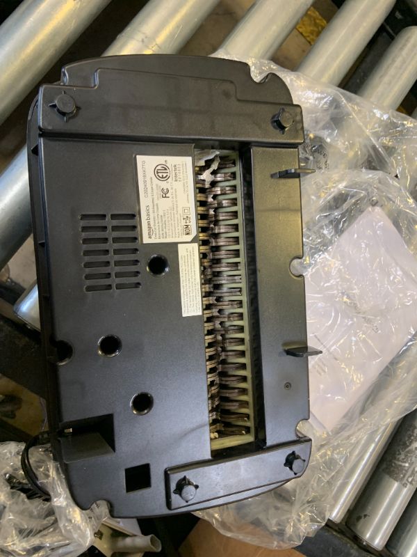 Photo 1 of amazon paper shredder