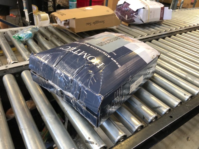 Photo 1 of HOMTEC Twin Size Duvet Insert - All Season 100% Cotton Comforter - Quilted Fluffy Down Alternative Duvet Insert - Light Gray - Soft Breathable & Lightweight with 4 Corner Tabs