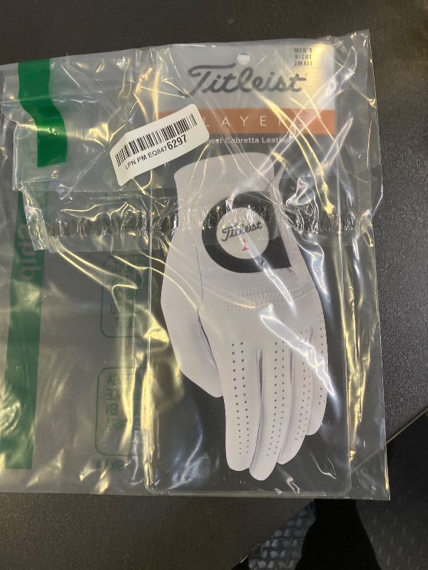 Photo 1 of Titleist Players Men's Regular Right Pearl Small