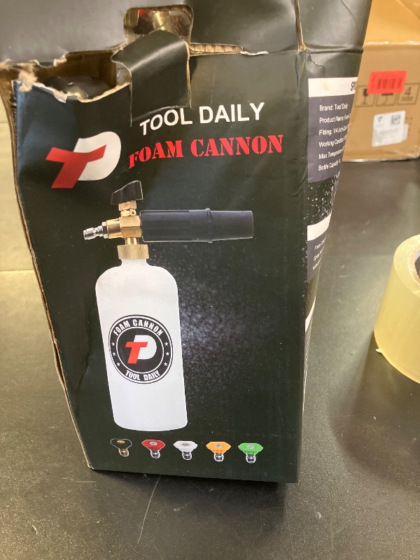 Photo 1 of Tool Daily Foam Cannon with 1/4 Inch Quick Connector, 1 Liter, 5 Pressure Washer Nozzle Tips