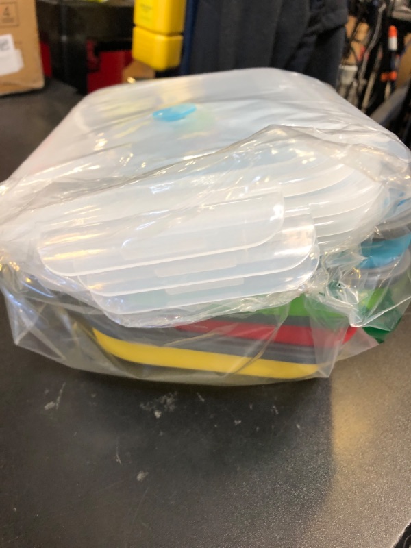 Photo 1 of Extra Large Collapsible Food Storage Containers with Lid & Air Vent, 81 oz, 4 Pack, XXL Collapsible Marinade Container BBQ Prep Foldable Silicone Containers, Microwave Freezer Dishwasher Safe