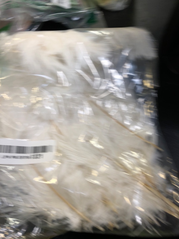 Photo 1 of KOLIGHT 40pcs 12''~14''(30~35cm) Natural Ostrich Feathers for DIY Home Wedding Party Office Decoration (White)