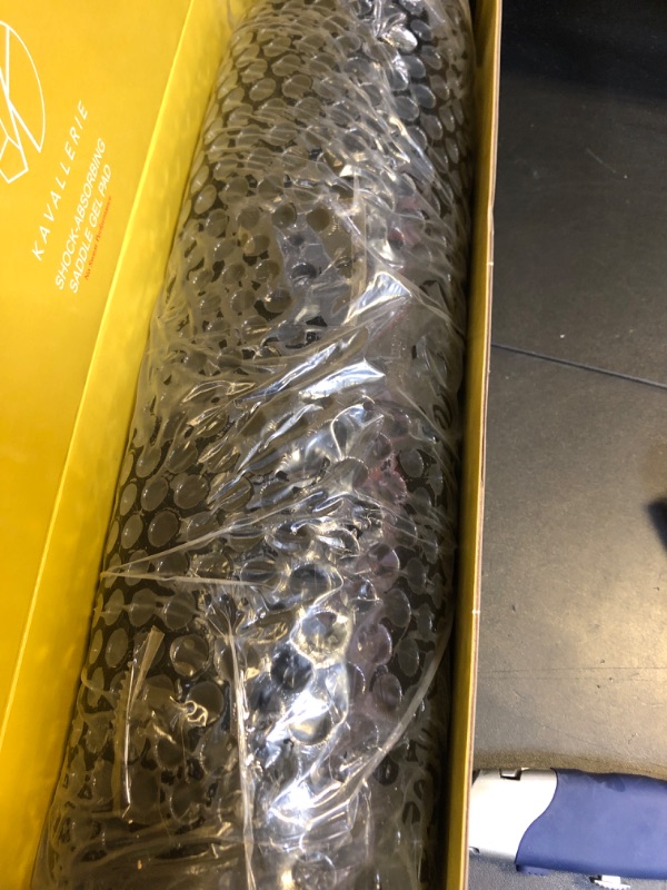 Photo 1 of Kavallerie Middle Riser Gel Saddle Pad - Helps with Saddle Bridging, Sore Back, Swayed Back, High Withers English Bareback Pad for Horses, Protective, Perfect for Eventing, Schooling, Dressage