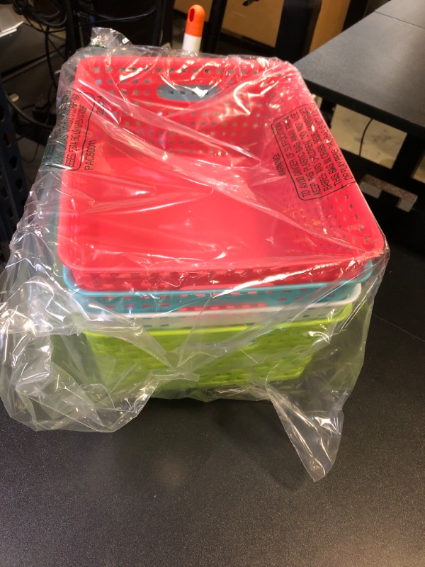 Photo 1 of Ponpong Plastic Storage Baskets, plastic weave basket, 4 Packs
