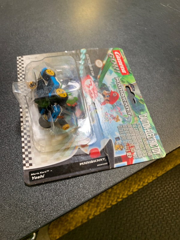Photo 1 of Carrera 64035 Mario Kart - Yoshi 1:43 Scale Analog Slot car for GO Race Track Sets