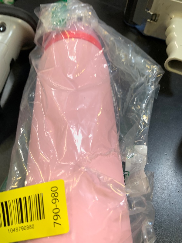 Photo 1 of Owala FreeSip Insulated Stainless Steel Water Bottle with Straw for Sports and Travel, BPA-Free Sports Water Bottle, 32 oz, Pink, Angel Food Cake
