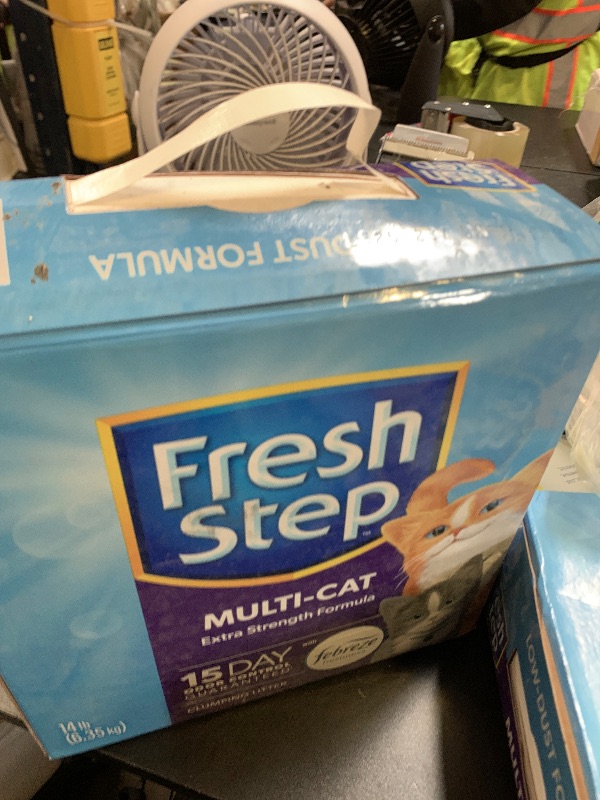 Photo 1 of Fresh Step Multi-Cat Extra Strength Scented Litter with the Power of Febreze, Clumping Cat Litter, 14 Pounds (Package May Vary)