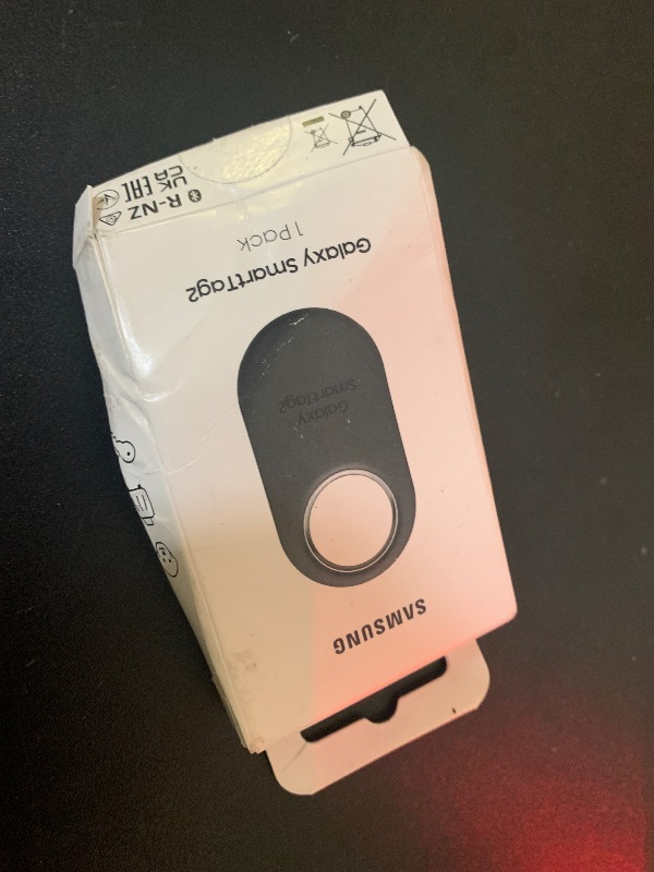 Photo 1 of Samsung SmartTag2 (2023) Bluetooth + UWB, IP67 Water and Dust Resistant, Findable via App, 1.5 Year Battery Life - Black (International Version)