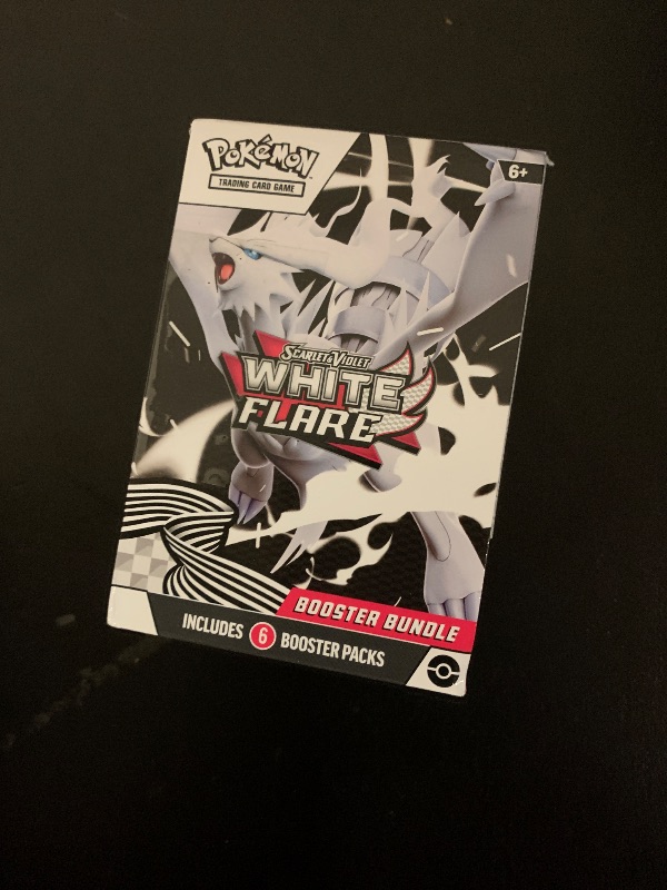 Photo 1 of Pokemon TCG Scarlet & Violet 10.5 White Flare Booster Bundle Set