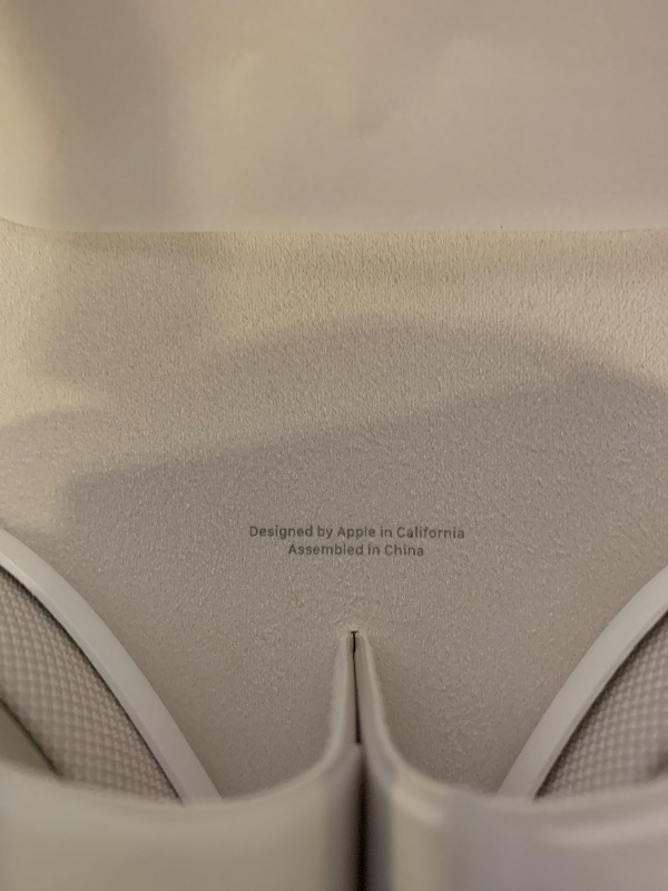 Photo 1 of Apple AirPods Max Wireless Over-Ear Headphones, Pro-Level Active Noise Cancellation, Transparency Mode, Personalized Spatial Audio, USB-C Charging, Bluetooth Headphones for iPhone - Gold