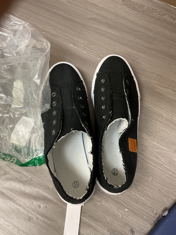 Photo 1 of Women's Slip on Shoes Non Slip Fashion Canvas Sneakers Low Top Casual Shoes(Black,US8.5)