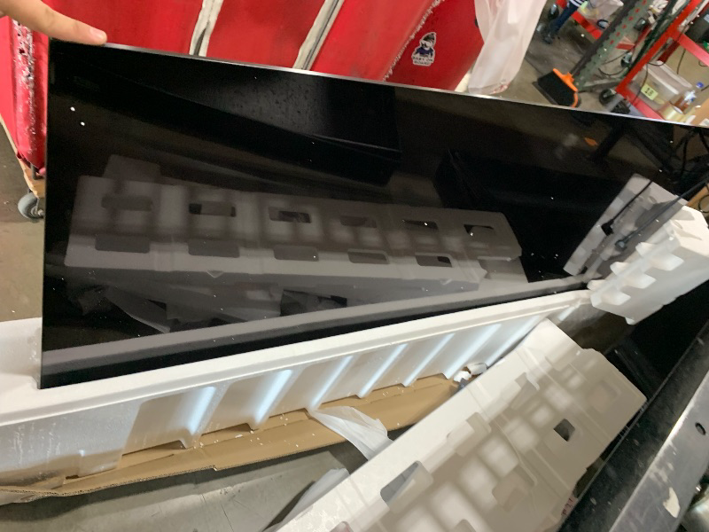 Photo 1 of *PARTS ONLY* *DAMAGED ITEM* LG 65-Inch Class OLED evo C4 Series Smart TV 4K Processor Flat Screen with Magic Remote AI-Powered with Alexa Built-in (OLED65C4PUA, 2024)