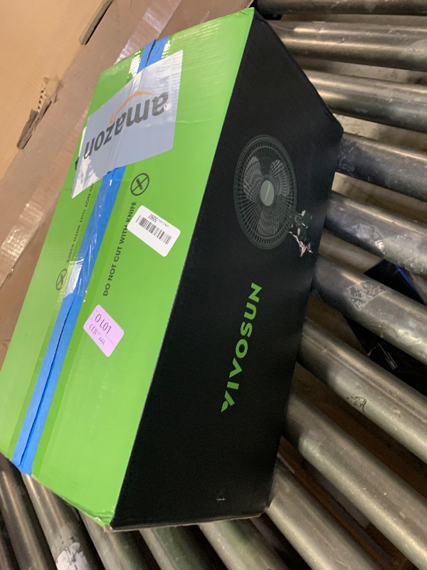 Photo 1 of VIVOSUN AeroWave A6 Grow Tent Clip Fan, Patented Portable Auto Oscillating Fan 6" with 2-Speed, Strong Airflow but Low Noise, and Fully-Adjustable Tilt for Hydroponic Ventilation, Black, 2-Pack