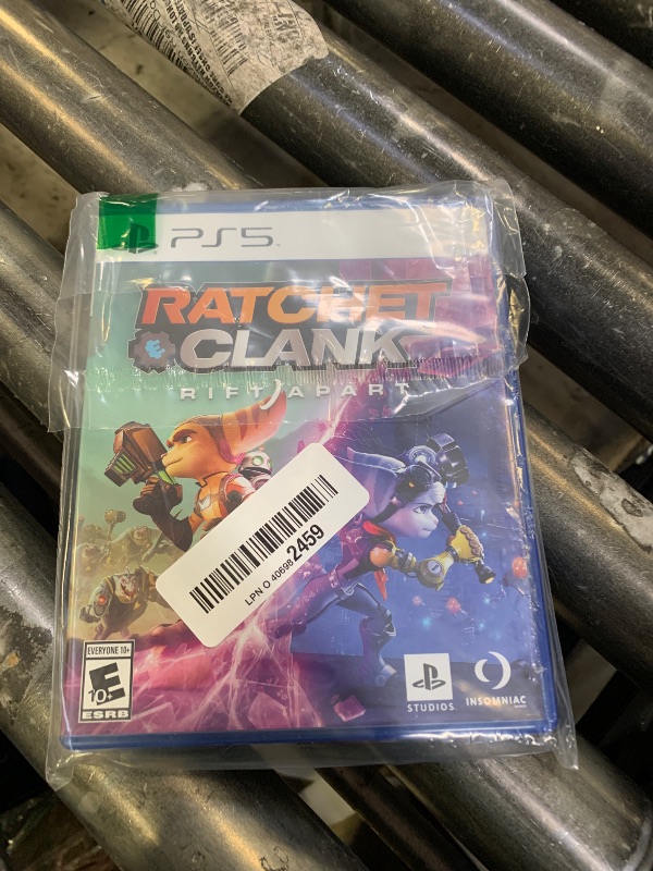 Photo 1 of Ratchet & Clank: Rift Apart - PlayStation 5