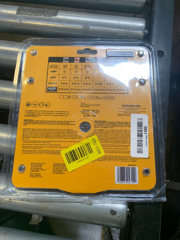 Photo 1 of DEWALT Diamond Blade for Block and Brick, Dry/Wet Cutting, Continuous Rim, 7-Inch (DW4712)