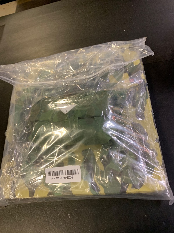 Photo 1 of JellyArch 19 Pcs Camo Boxes Decor Army Party Decorations Including Camo Boxes Camo Netting and Palm Leaves for Hunting Military Army Military Enthusiasts Jungle Camo Party Birthday Party Supplies