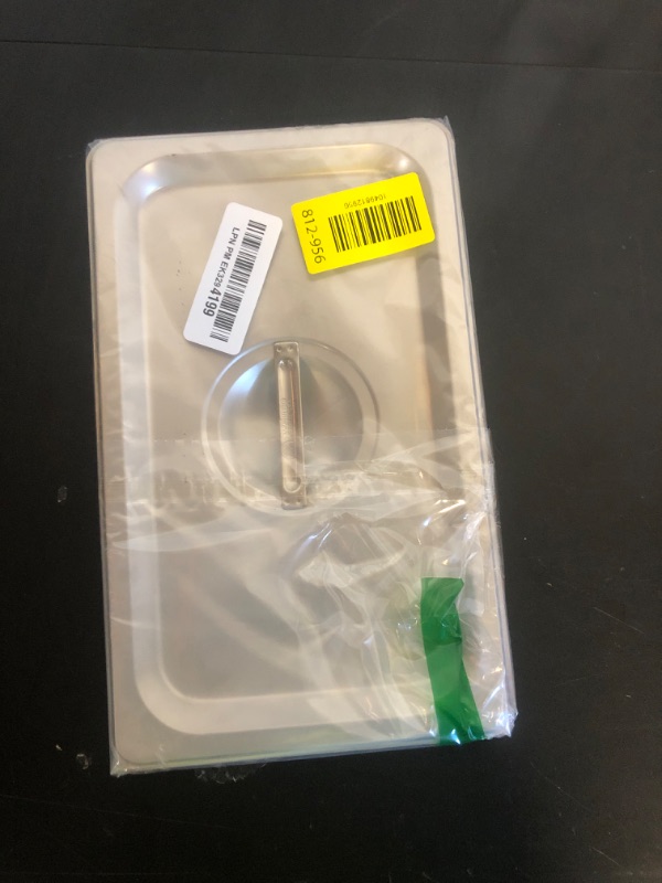 Photo 1 of Winco 1/4 Size Solid Cover