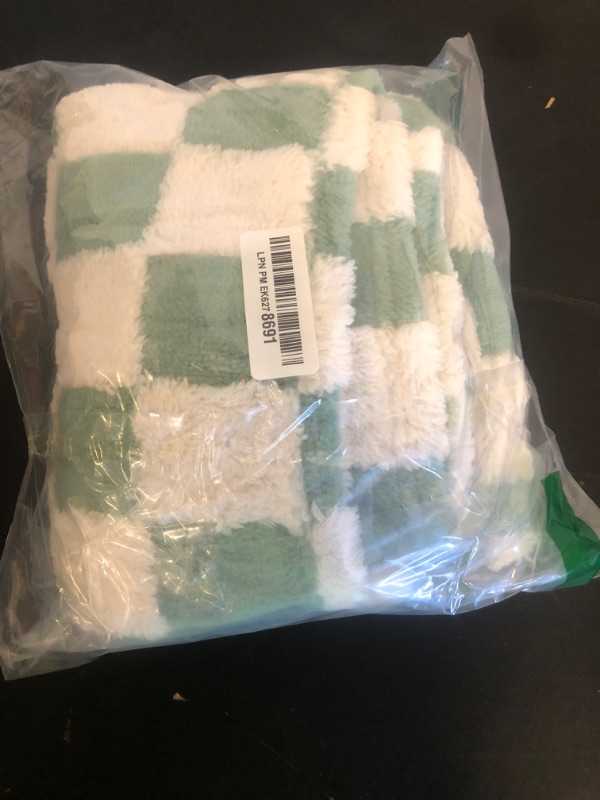 Photo 1 of HOMRITAR Checkered Baby Blanket for Boys Sage Green Soft Fluffy Fuzzy Blankets with 3D Chessboard Grid, Warmer Comfort Reversible Lightweight Bed Blanket for Toddlers Infant or Newborn 30 x 40 Inch