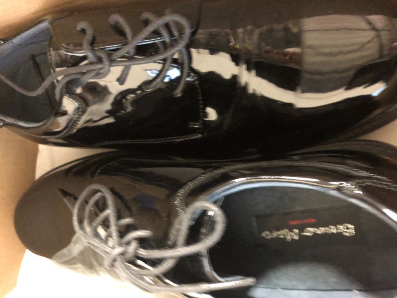 Photo 1 of Men's Shoes  9.5 M